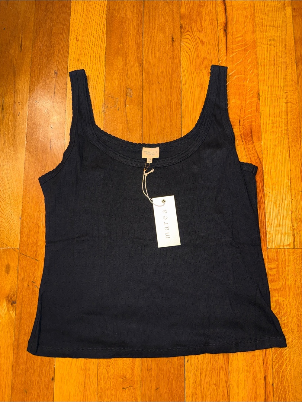 Marea by Liz Joy NWT Pointelle Black Scoop-Neck Scallop Tank Top ballet core XL